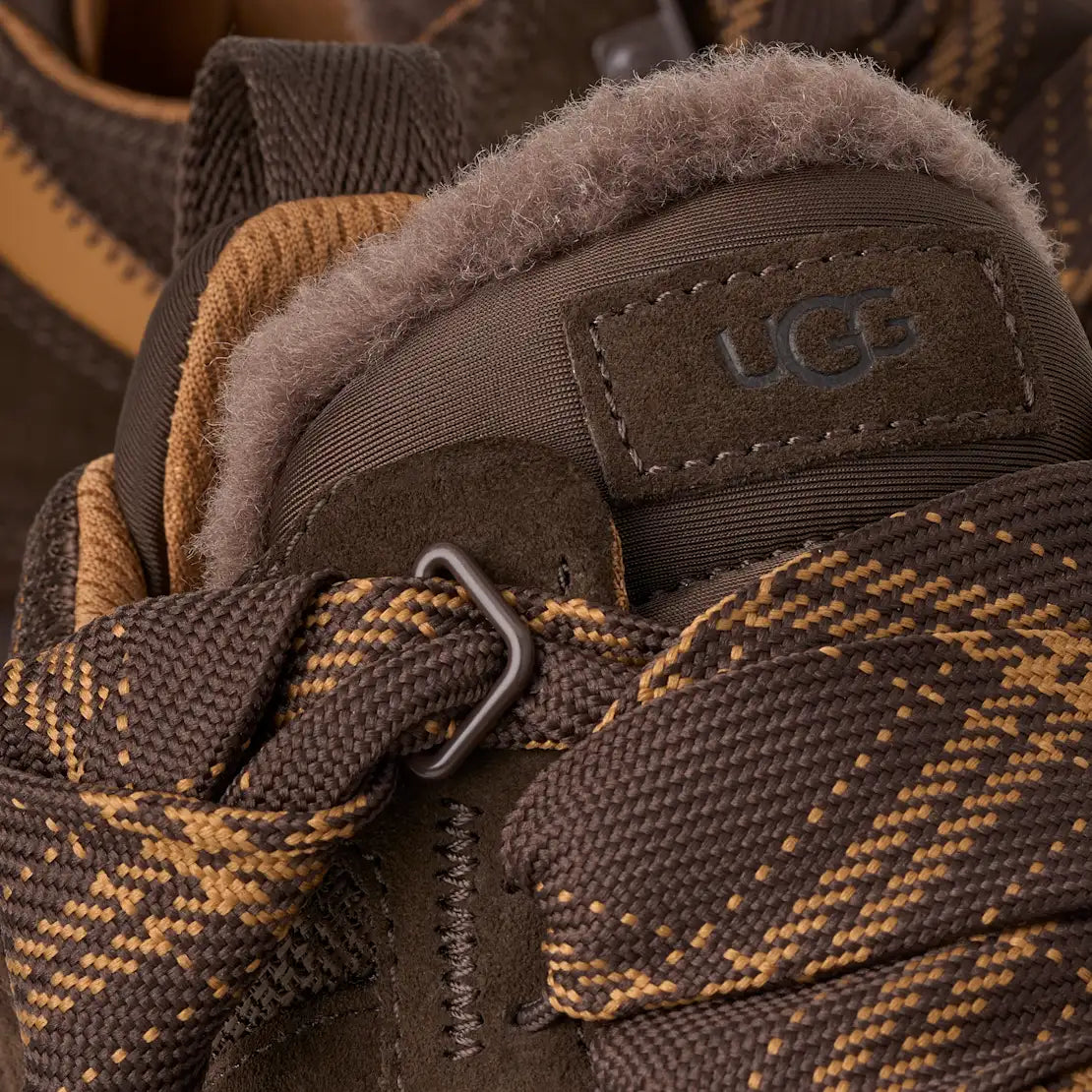 UGG Lowmel  Dusted Cocoa color
