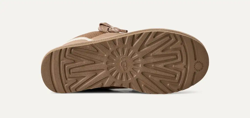 UGG Lowmel  Sand color