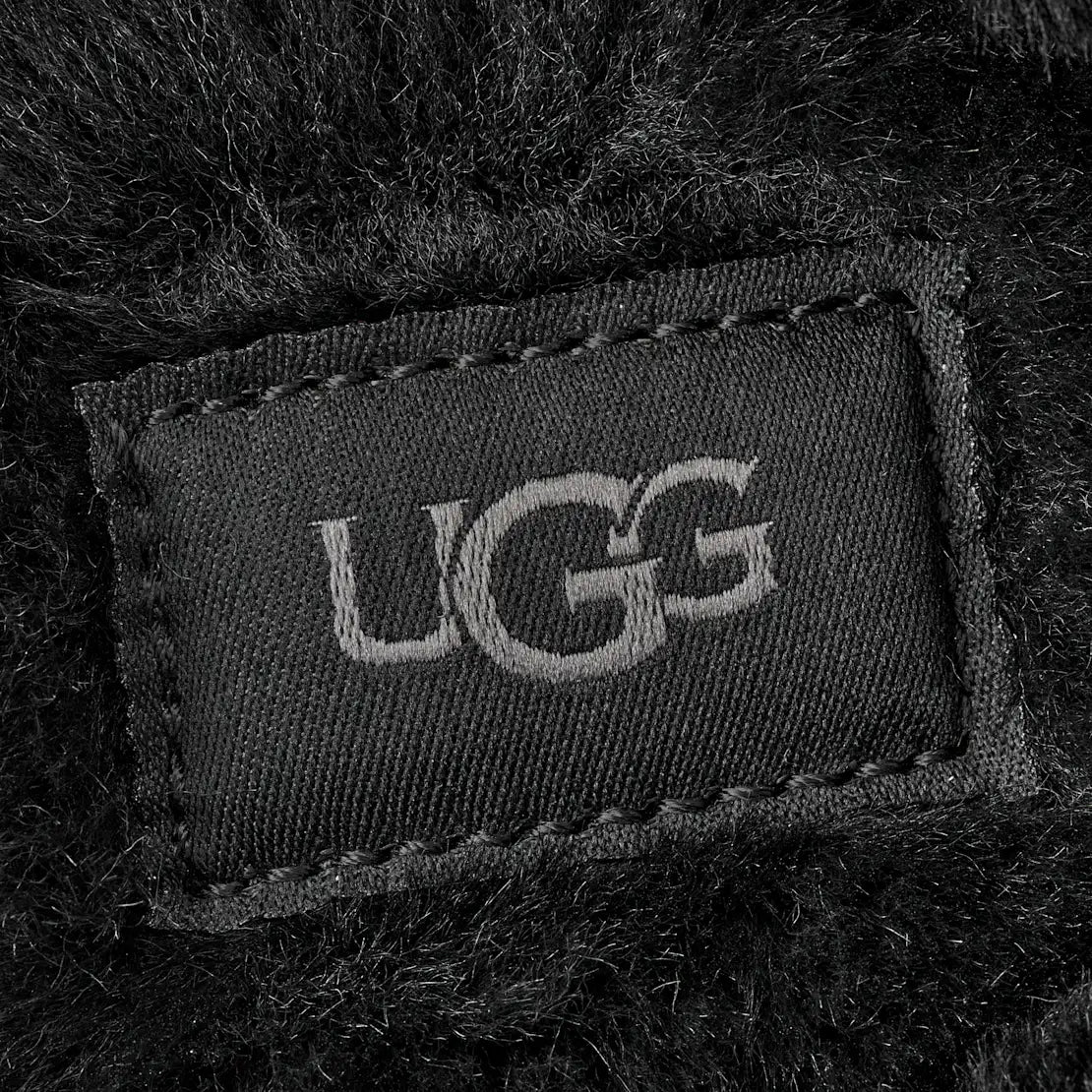 UGG Disquette Black color