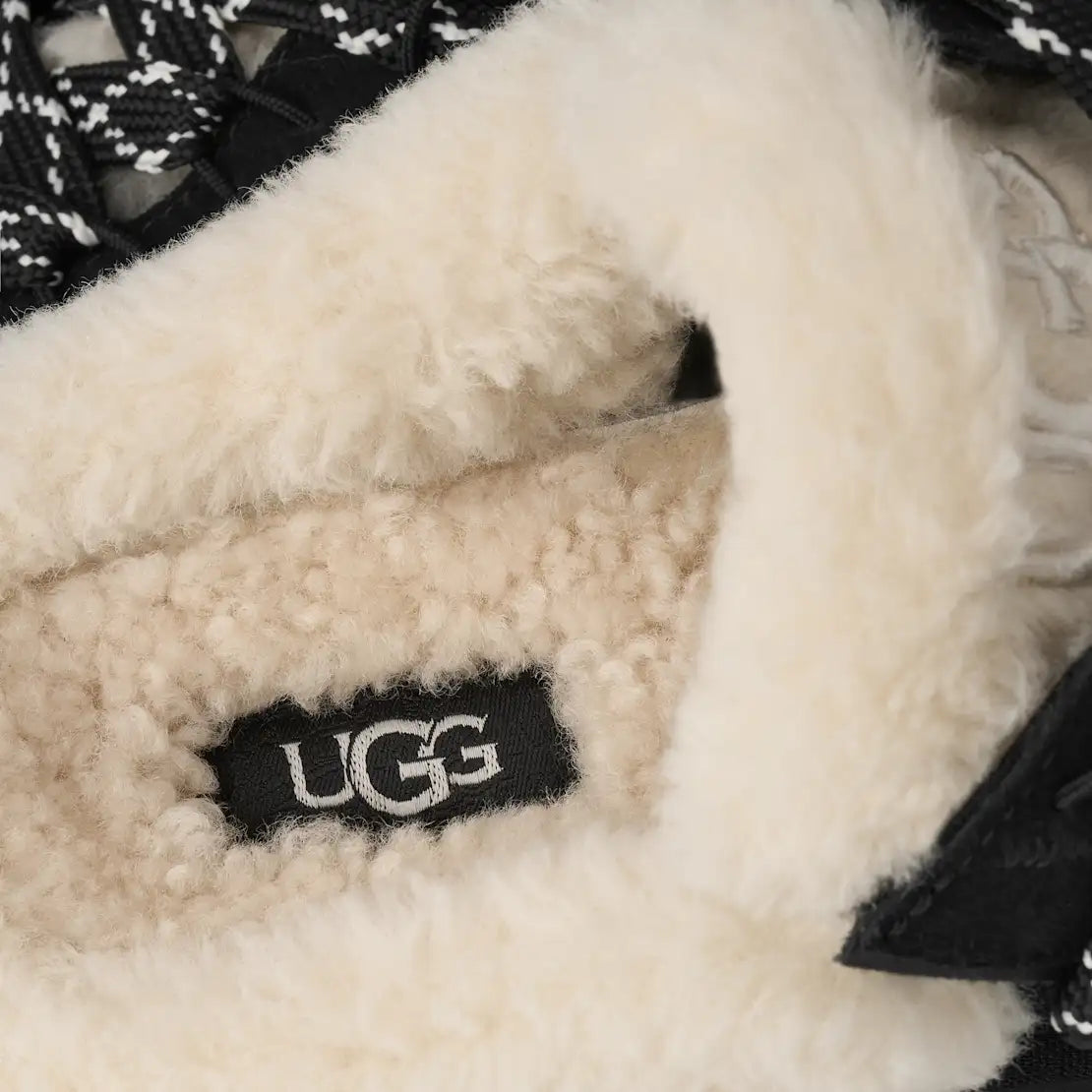UGG Lowmel  Mule black color