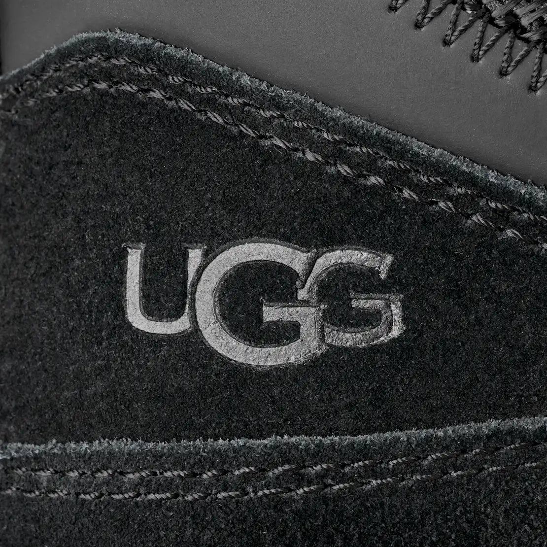 UGG Lowmel  Black color