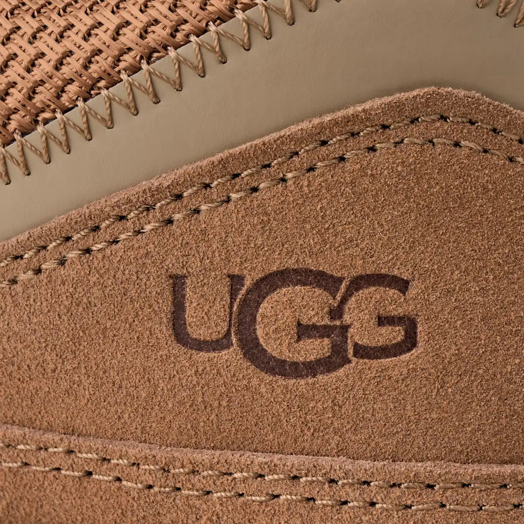 UGG Lowmel Chestnut color